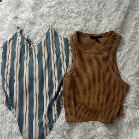 Cute tops! $15 bundle - Picture 3 of 3